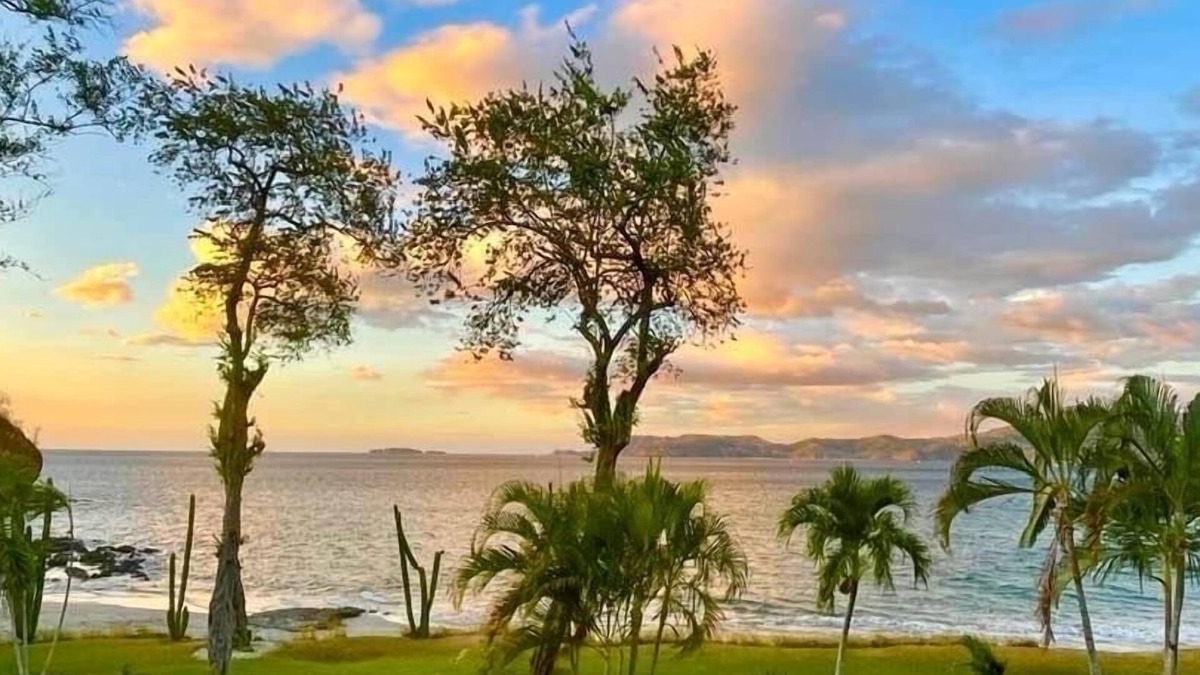 Playa Flamingo Condo | Huge Beachfront 4 Bedroom Condo with Private Beach by Marina Flamingo