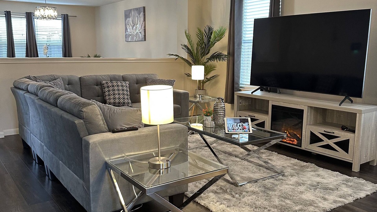 Cypress House | Huge Captivating Modern 5Bdr home-(The Xperience)