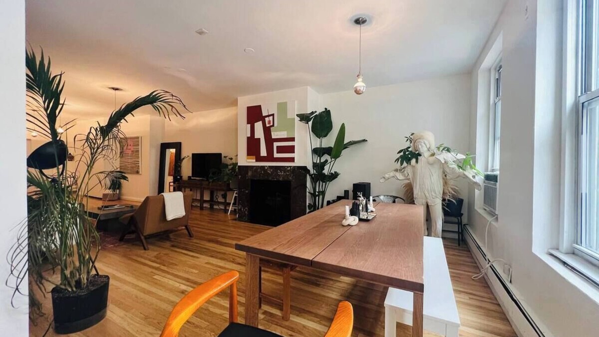SoHo Apartment | Huge cozy artist loft at PRIME Soho