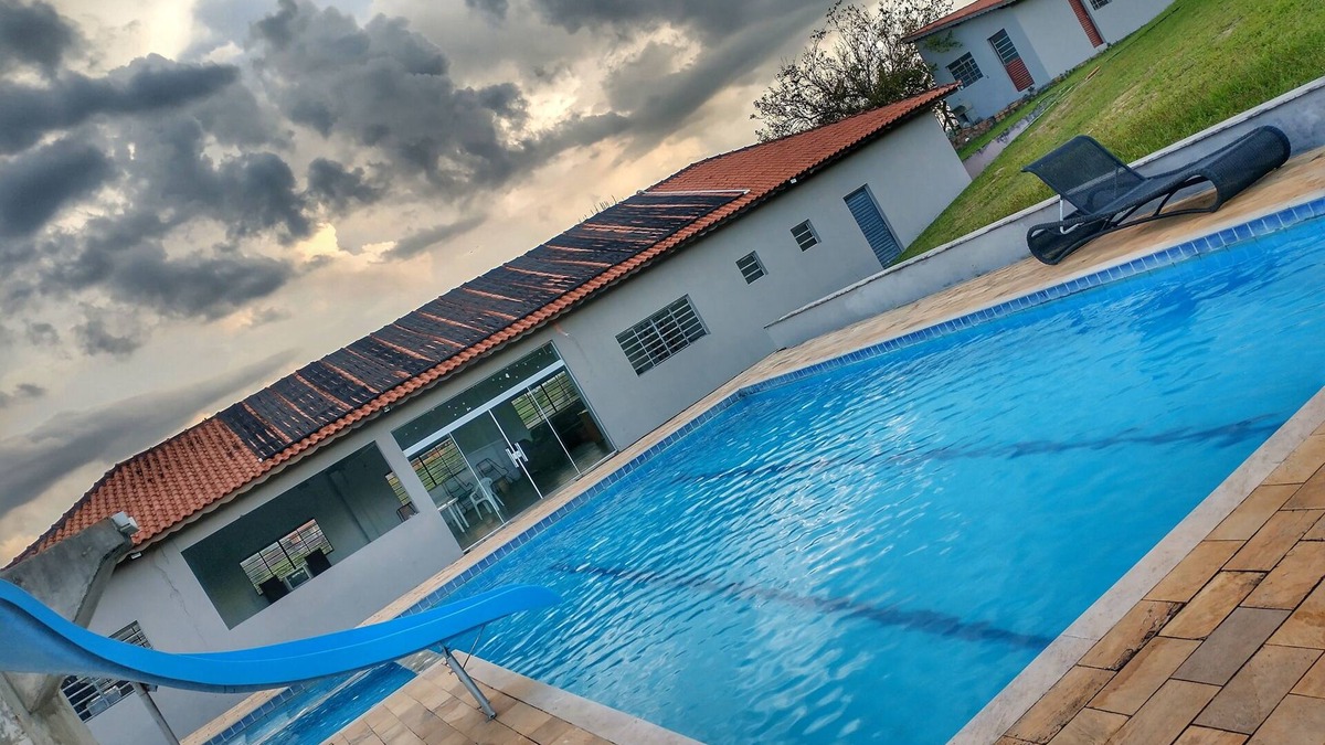 Aracoiaba da Serra House | Huge farm with pool, game room and lots of green.