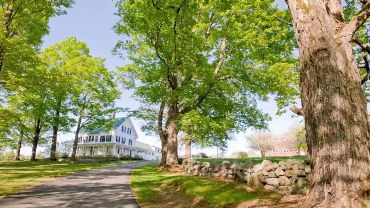 Parsonsfield Other | Huge Farmhouse in the heart of Southern Maine - Close to Mountains and lakes!