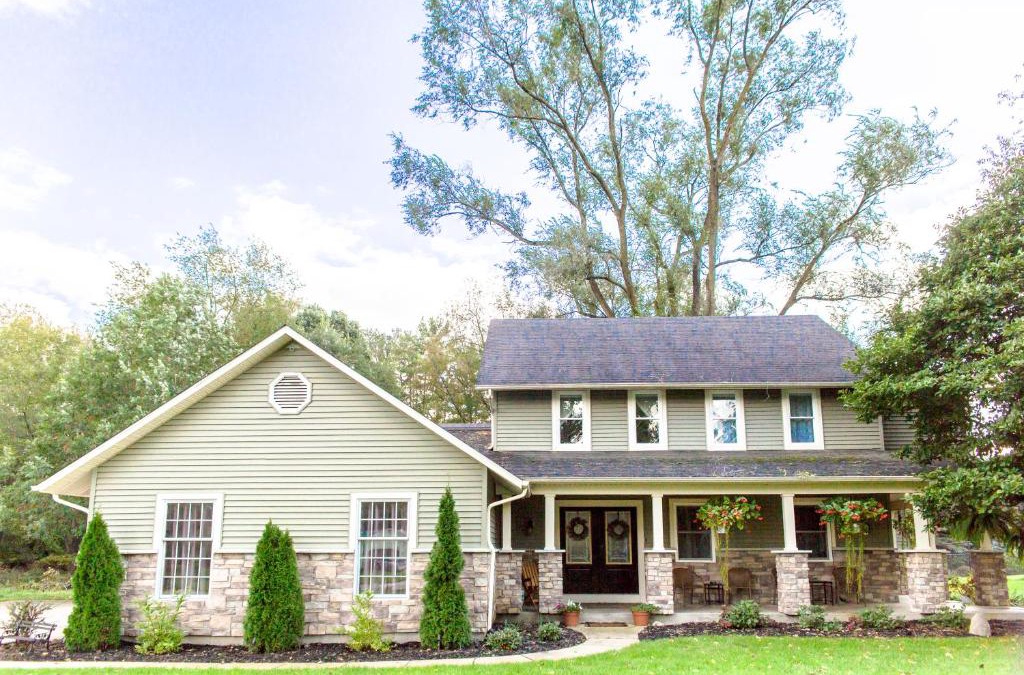 South Bend House | Huge Home and Yard Perfect For Groups & Families!