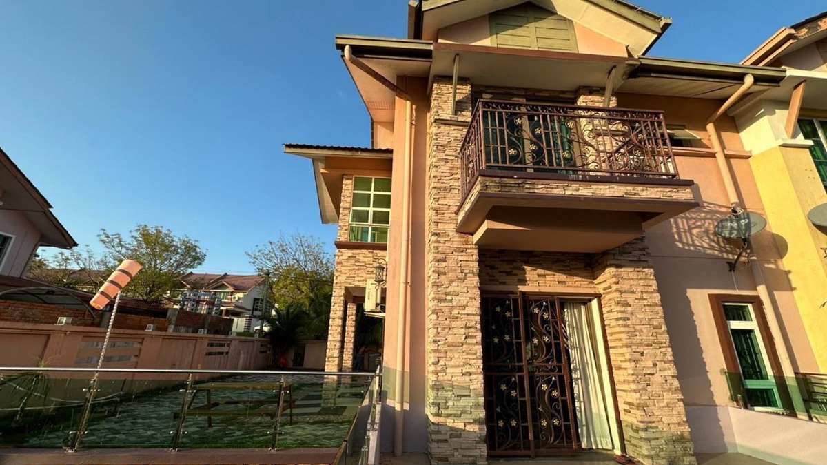 Kota Kinabalu House | Huge Homestay in Town! Can fit 15-20 pax