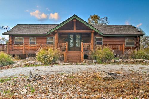 Shell Knob House | Huge Missouri Lake Home - Walk to Table Rock Lake
