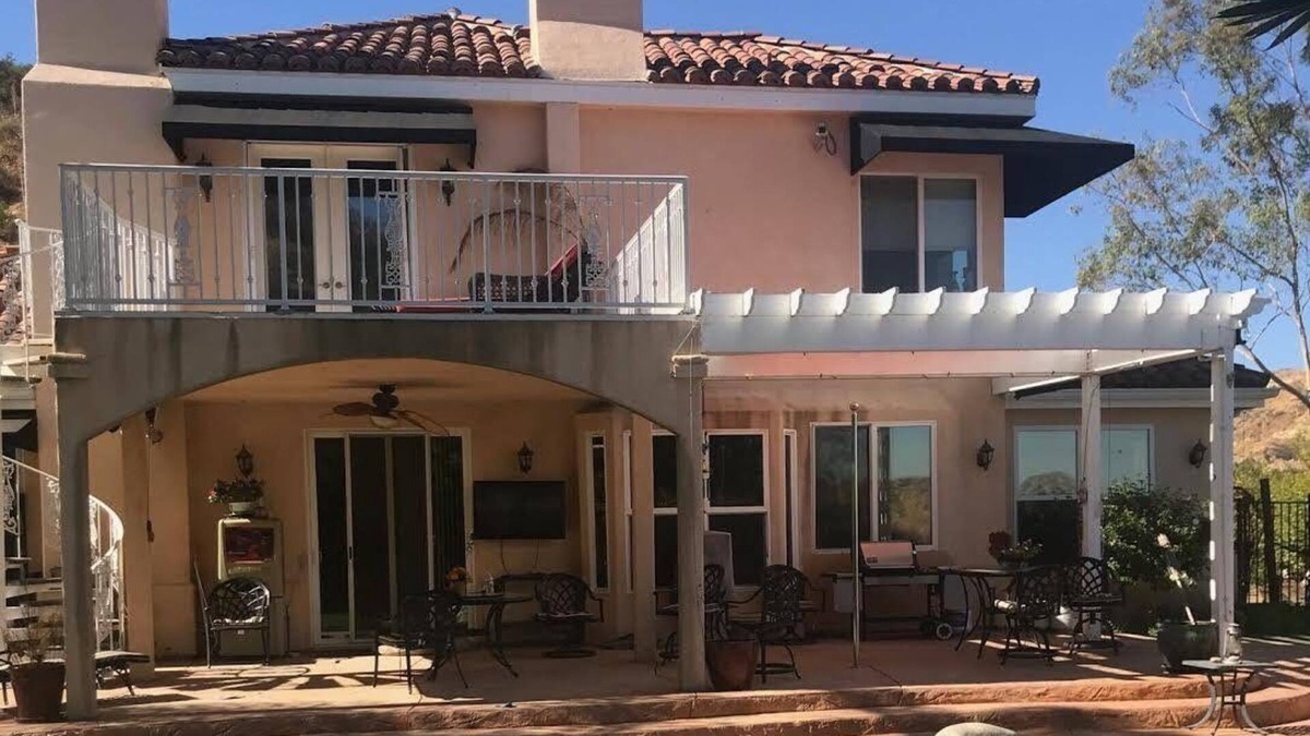 Castaic House | Huge Property Oasis