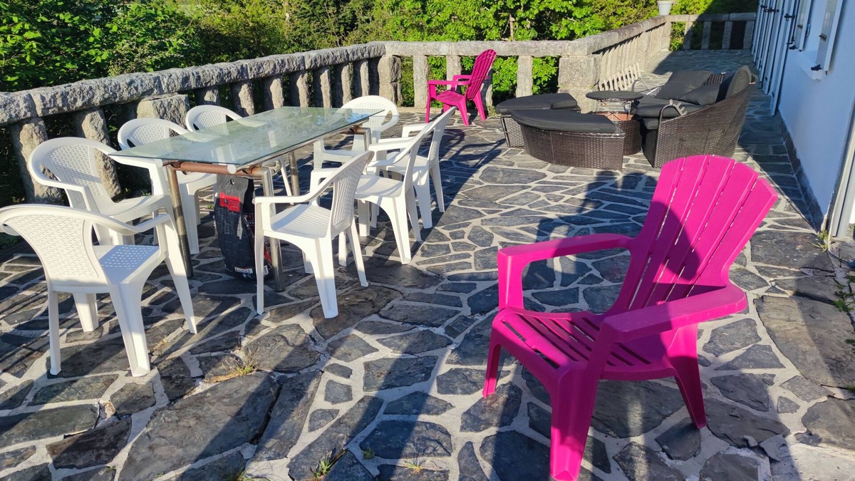 Huelgoat Cottage | Huge terrace overlooking the lake and forest of huelgoat
