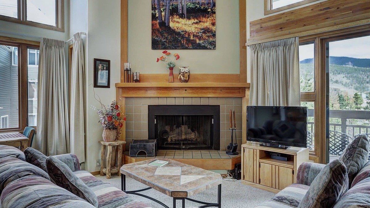 Keystone Condo | Huge Two Story Condo Overlooking The Snake River/Pool and Hot Tub Access