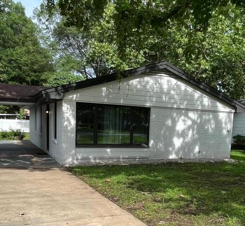 Rayville Apartment | Humble Abode