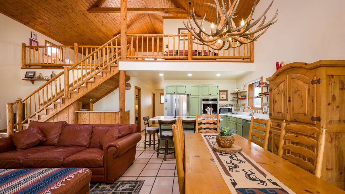 Los Ojos Cabin | Hummingbird Hacienda - Los Ojos Cabin w/Brazos Cliff Views