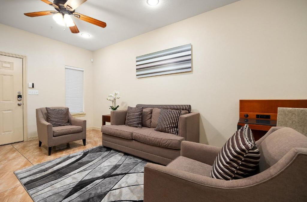 Pharr Apartment | Hummingbird Haven 2 Cozy Comfort Haven - Parking at No Extra Cost