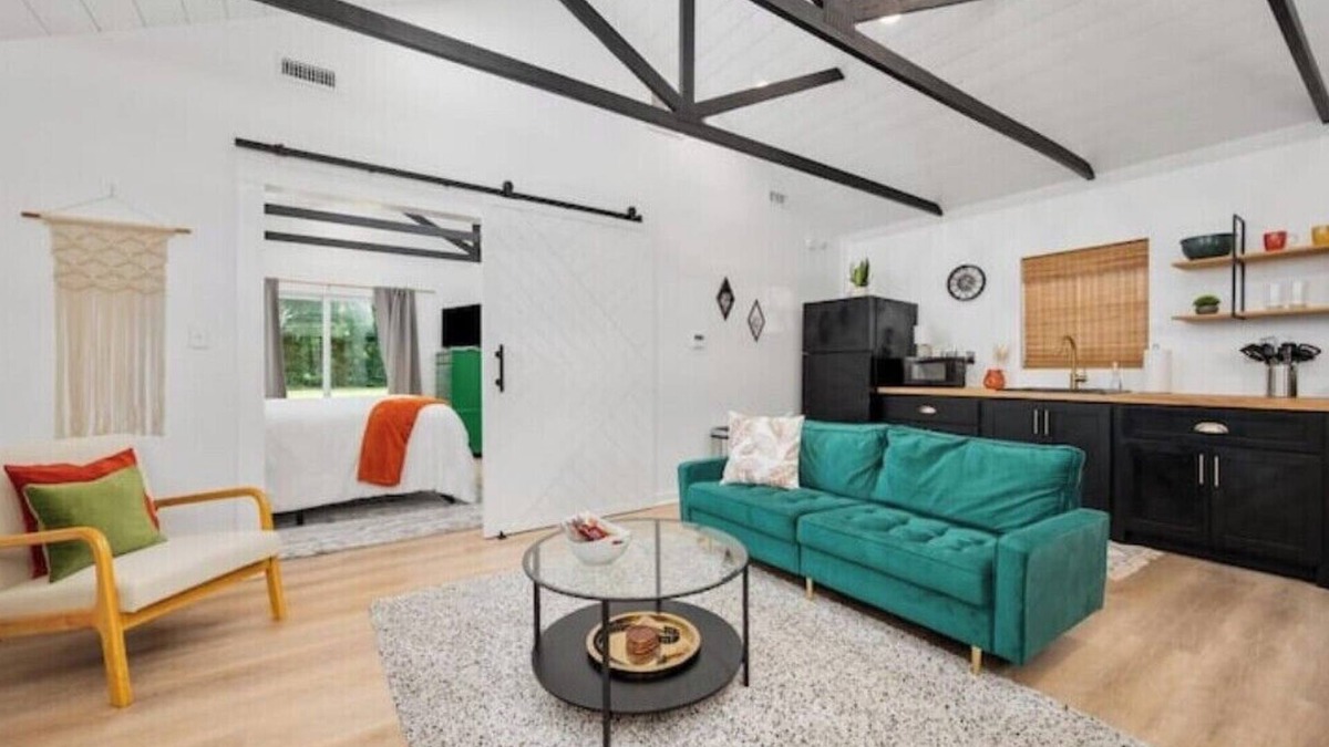 Murfreesboro Apartment | Hummingbird Hideaway- private self-check -Wi-Fi