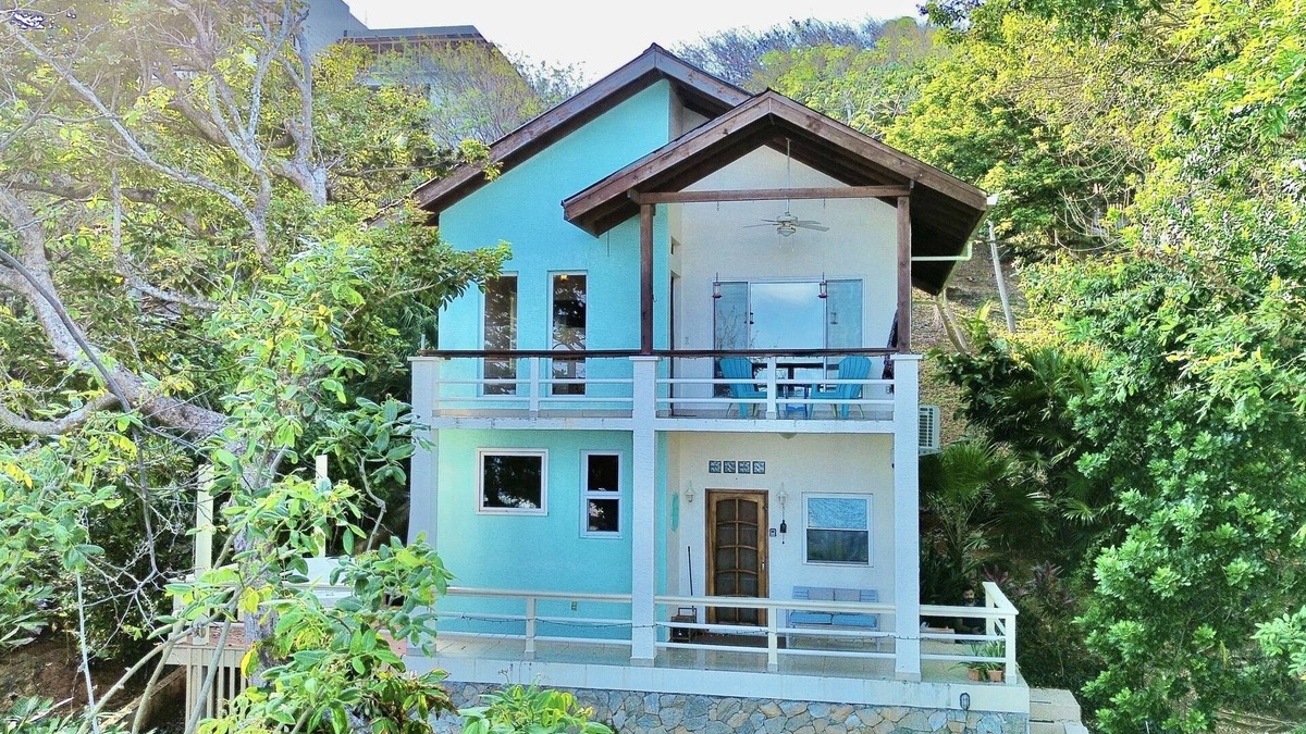 Lighthouse Estates Villa | Hummingbird Hill @ Lighthouse, West Bay