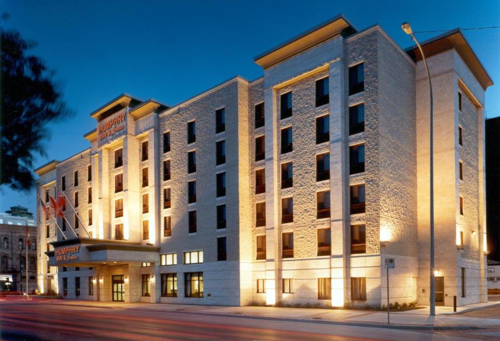 Downtown Winnipeg Hotel | Humphry Inn and Suites