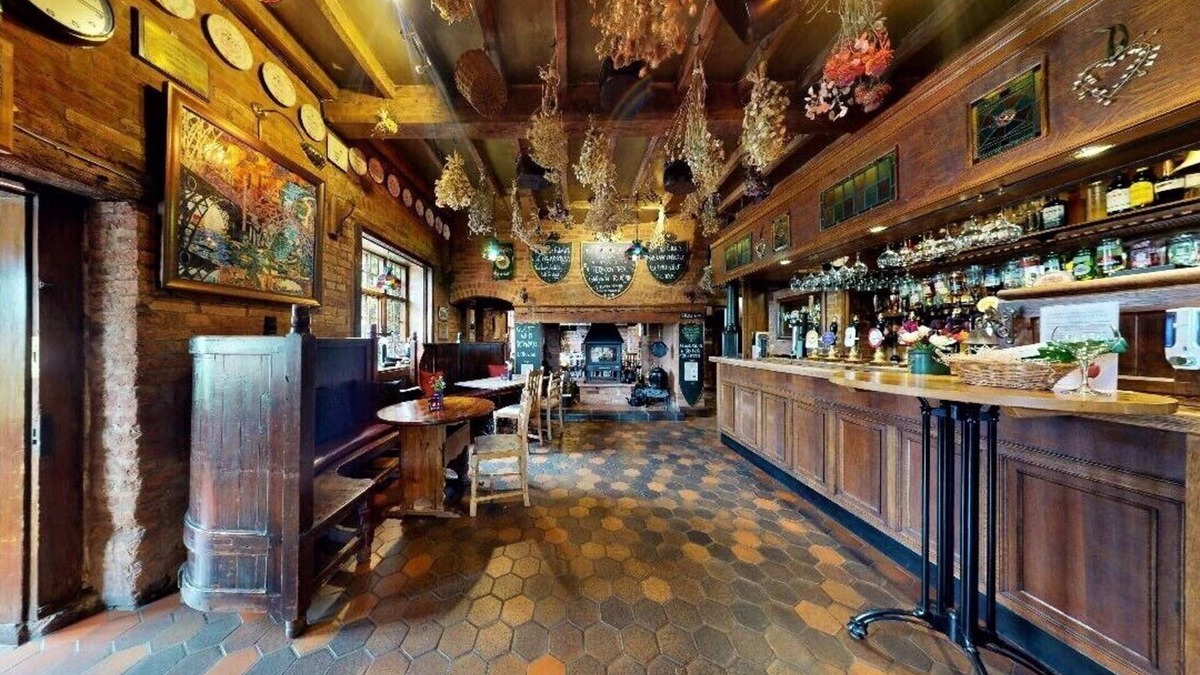 Norton Hotel | Hundred House Hotel