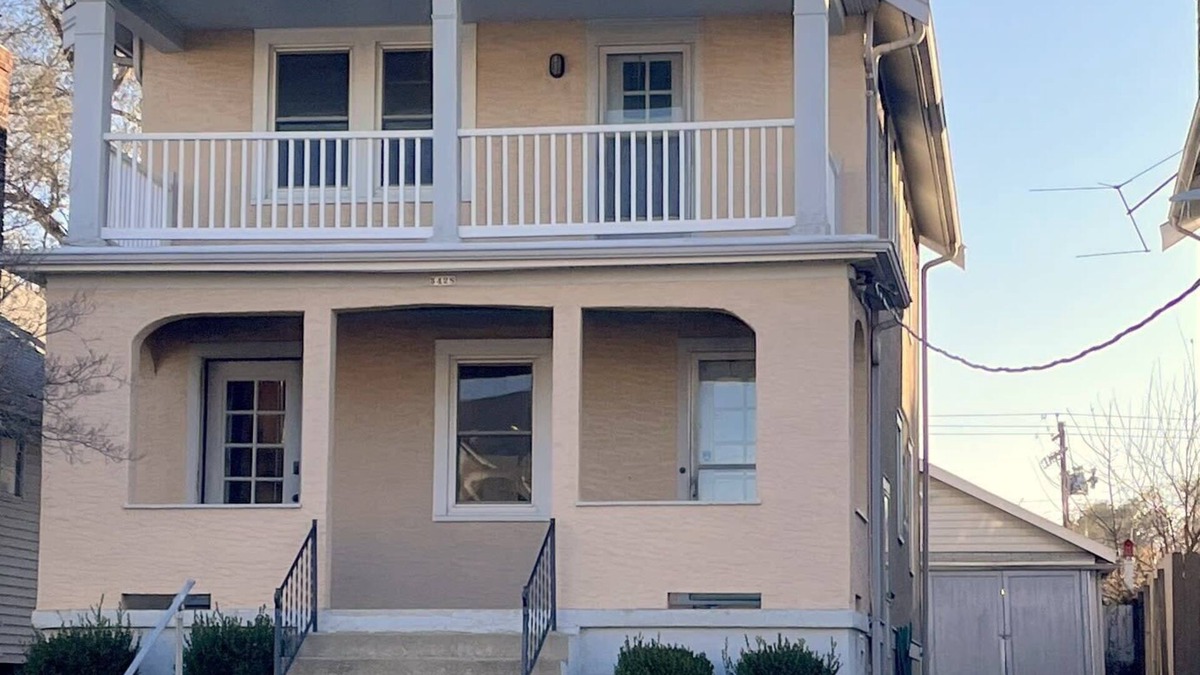 Norwood House | Hunter #2, Private One Bed near Xavier & Downtown