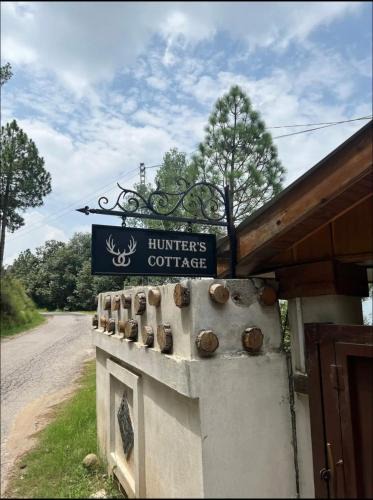 Dhirkot Cabin | Hunter's Cottage