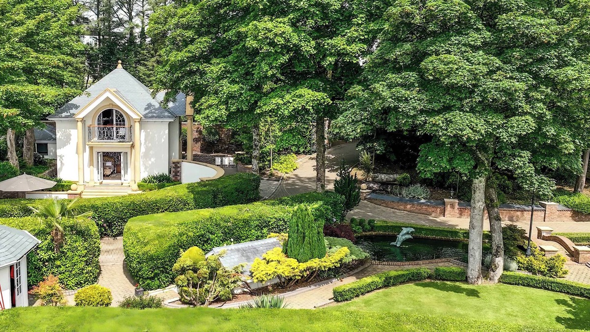 Boscundle Cottage | HUNTERS MOON, family friendly, luxury holiday cottage in Charlestown