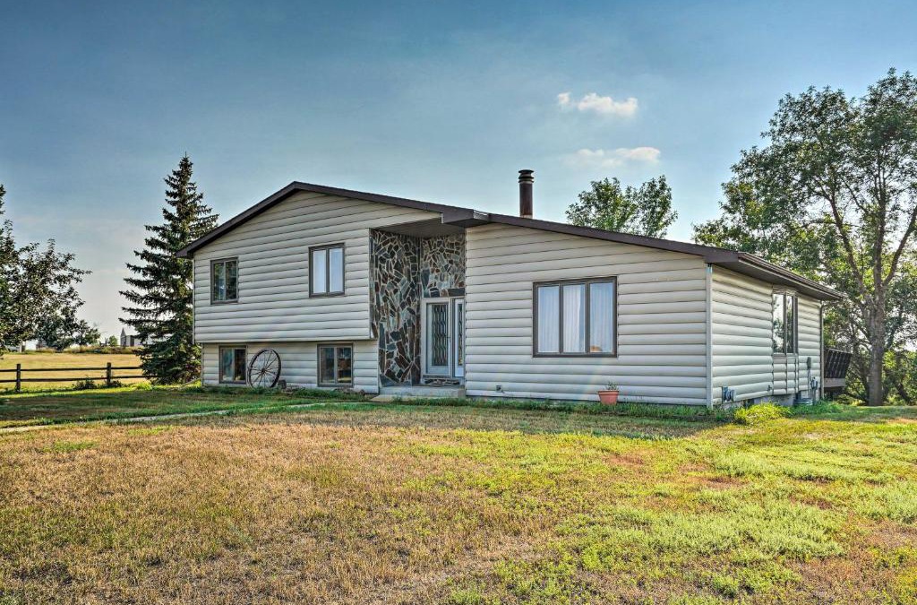 Mercer County House | Hunting and Fishing Lodge Less Than 3 Mi from Lake Sakakawea