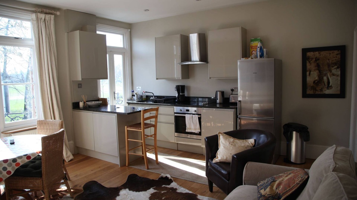 Parsons Green and Walham Apartment | Hurlingham-warm Spacious Newly Refurbished 1 Bed Flat - Sleeps 2-4