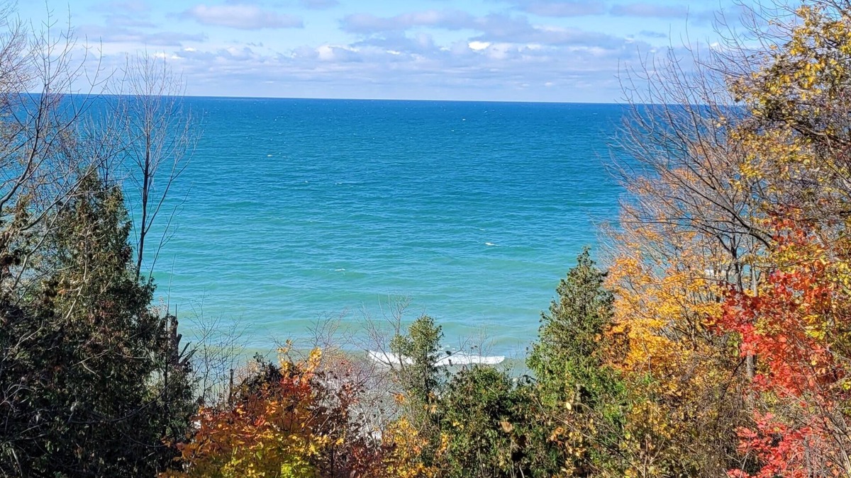 Ashfield-Colborne-Wawanosh House | Huron Blue Lakehouse - Private & secluded lakefront home