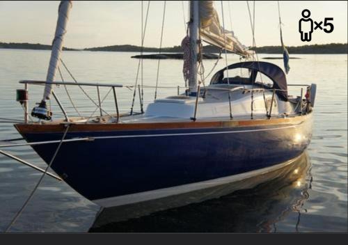 Centrum Boat Rental | Husbåten Vega 1 Göteborg City
