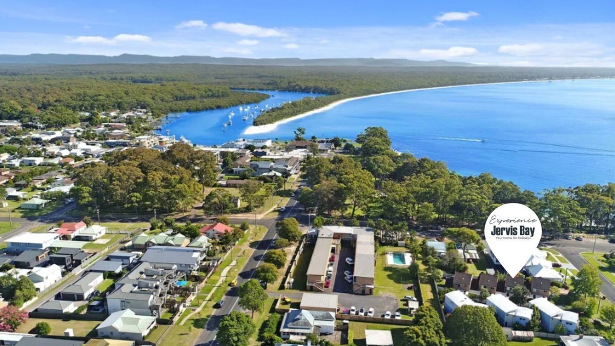 Huskisson House | Huskisson Beach Holiday Villa by Experience Jervis Bay