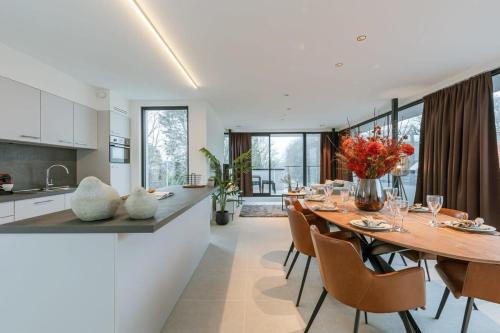 Loppem Apartment | Huswell - Apartment with two large terraces
