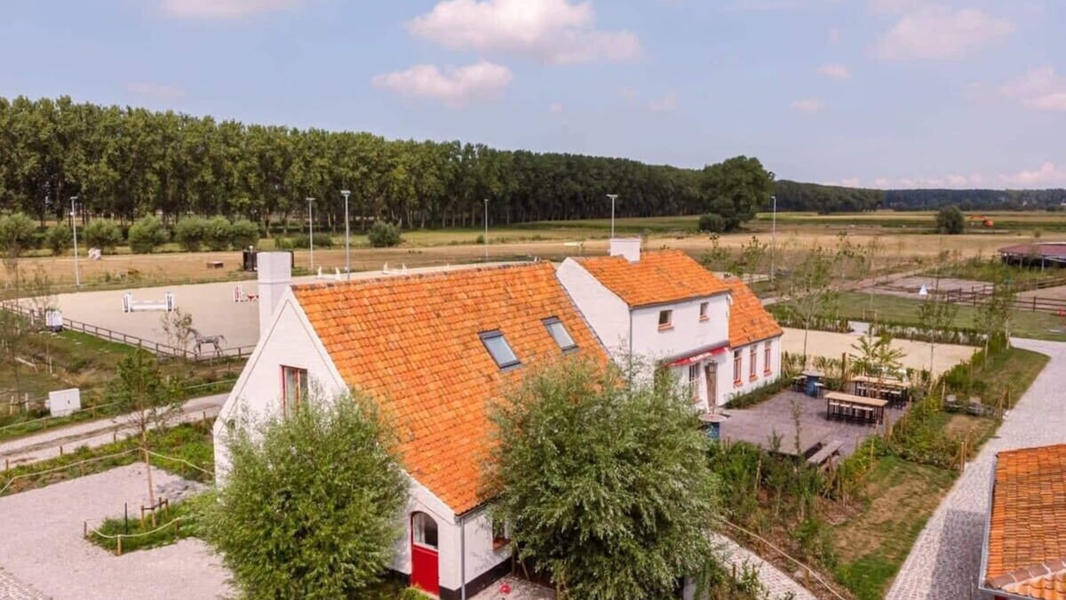 Sint-Kruis House | Huswell - Lady - Double room at ranch De Blauwe Zaal