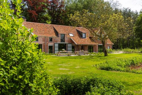 Schilde Villa | Huswell - Villa Lactea - Eco-Luxury Retreat
