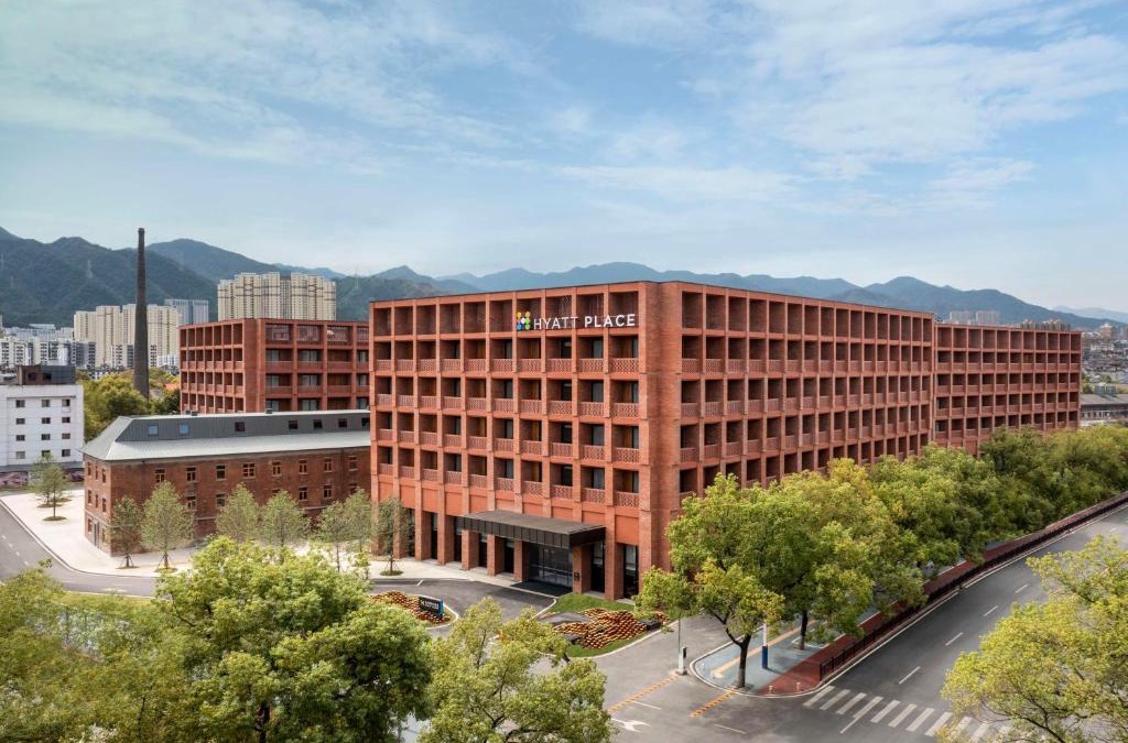 Changjiang County Hotel | Hyatt Place Jingdezhen Taoxichuan