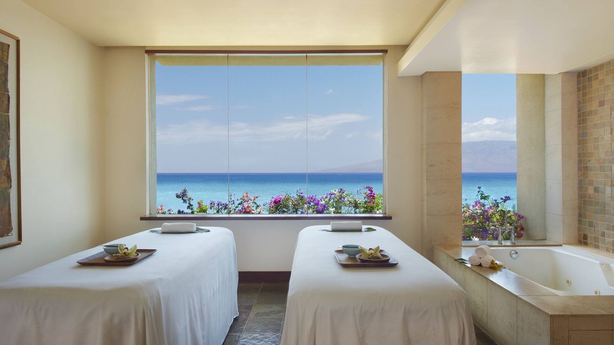 Kaanapali Resort | Hyatt Regency Maui Resort & Spa