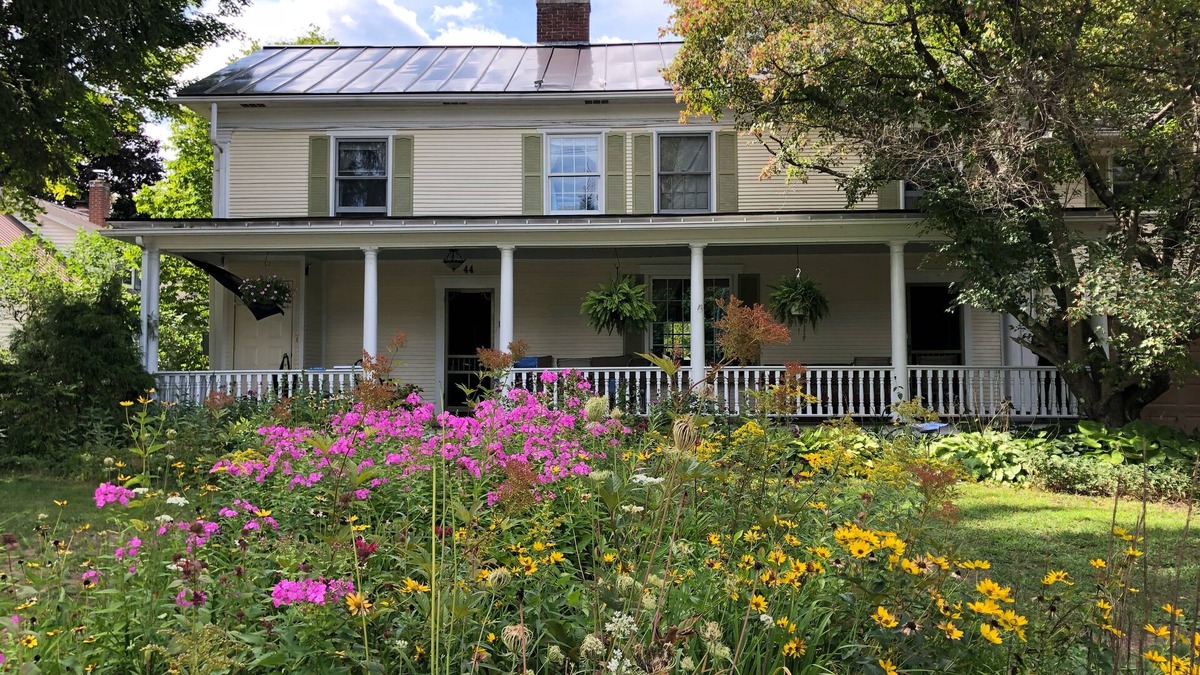 Eastern Vermont House | Hyde Park Village Home near STOWE - 4BR bedroom
