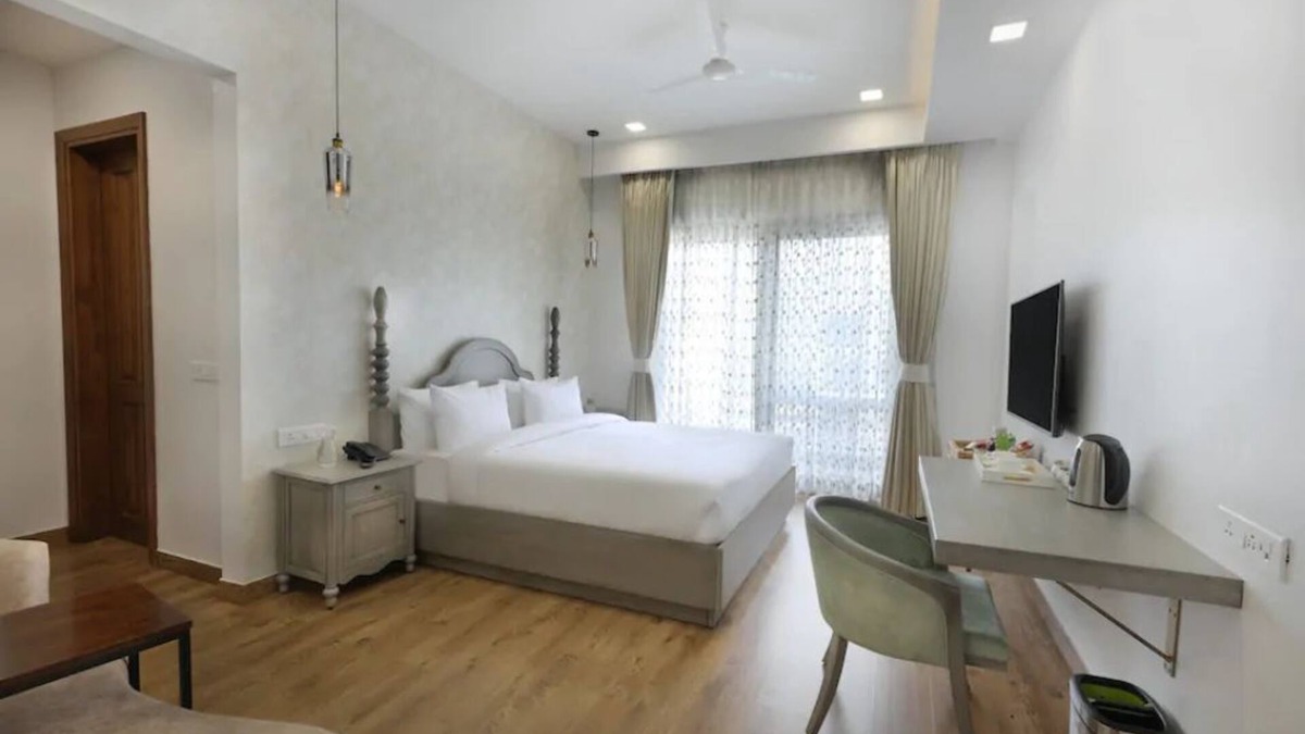 Gurugram Apartment | HYDEWEST Rose King Platinum Studio Luxury Serviced Residence Apartment