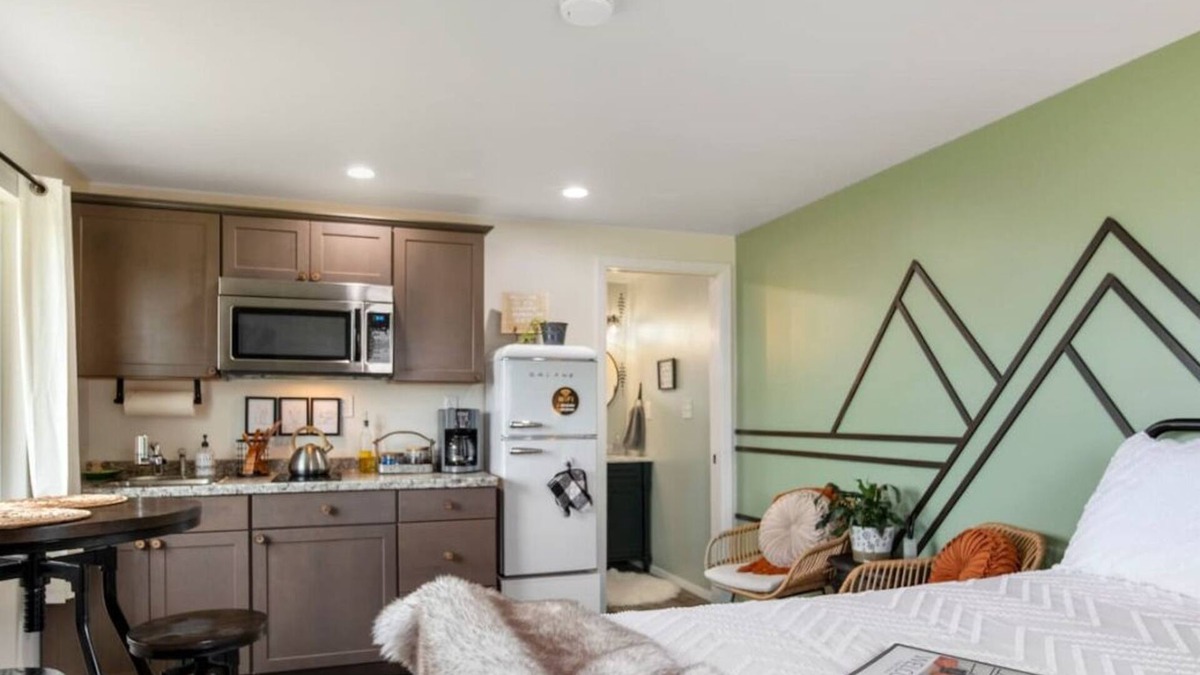 Palmer Apartment | Hyer Mountain Vista-Chugiak Bungalow