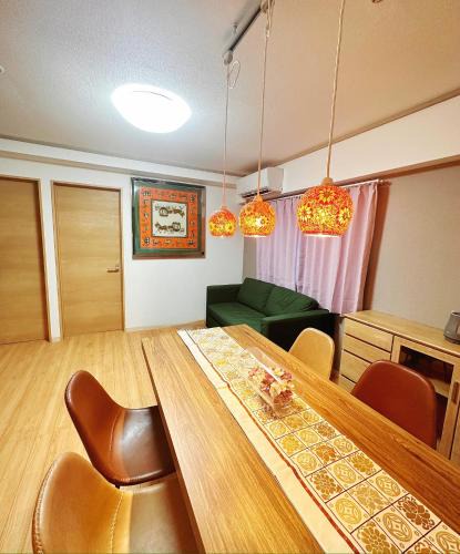 Kashiwa Apartment | HYGGE HOUSE 旅人の家 丸ごと貸切 JR線 北柏駅徒歩2分 高速WiFi 駐車無料 キッチン調理器具 生活必需品付 上野駅まで30分