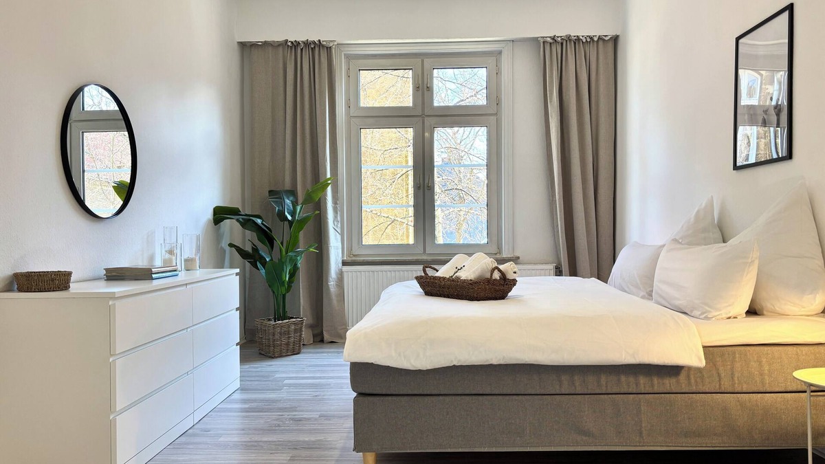 Goslar Old Town Apartment | HyggeLiving | 79 m ² | Central | Smart-TV | "KNUT"