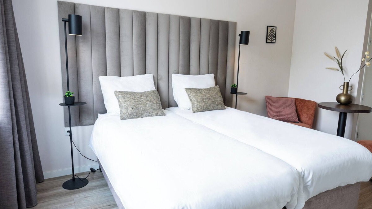 Municipality of Geertruidenberg Apartment | Hygienic Single Room in Raamsdonksveer