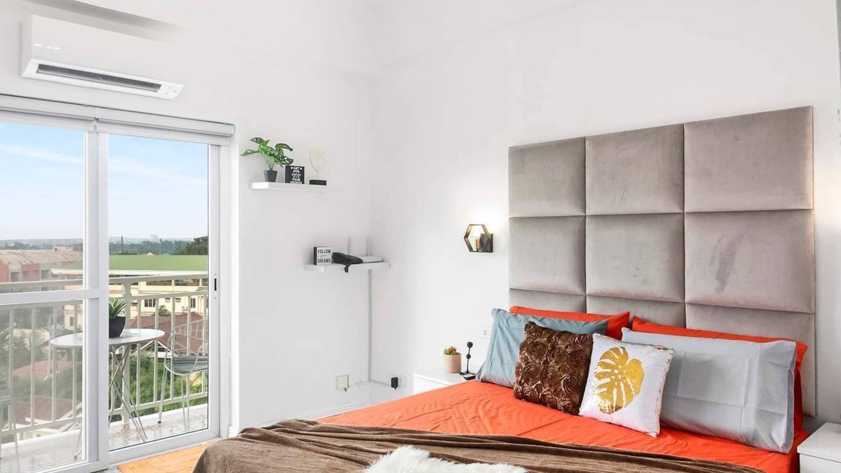 Mactan Export Processing Zone Apartment | Hyllia by J&J (Near Airport| Wi-Fi | Netflix)