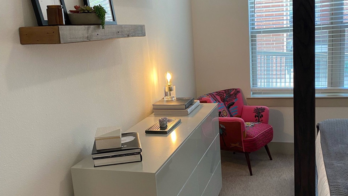 Barker Apartment | I bedroom Beautiful Houston condo
