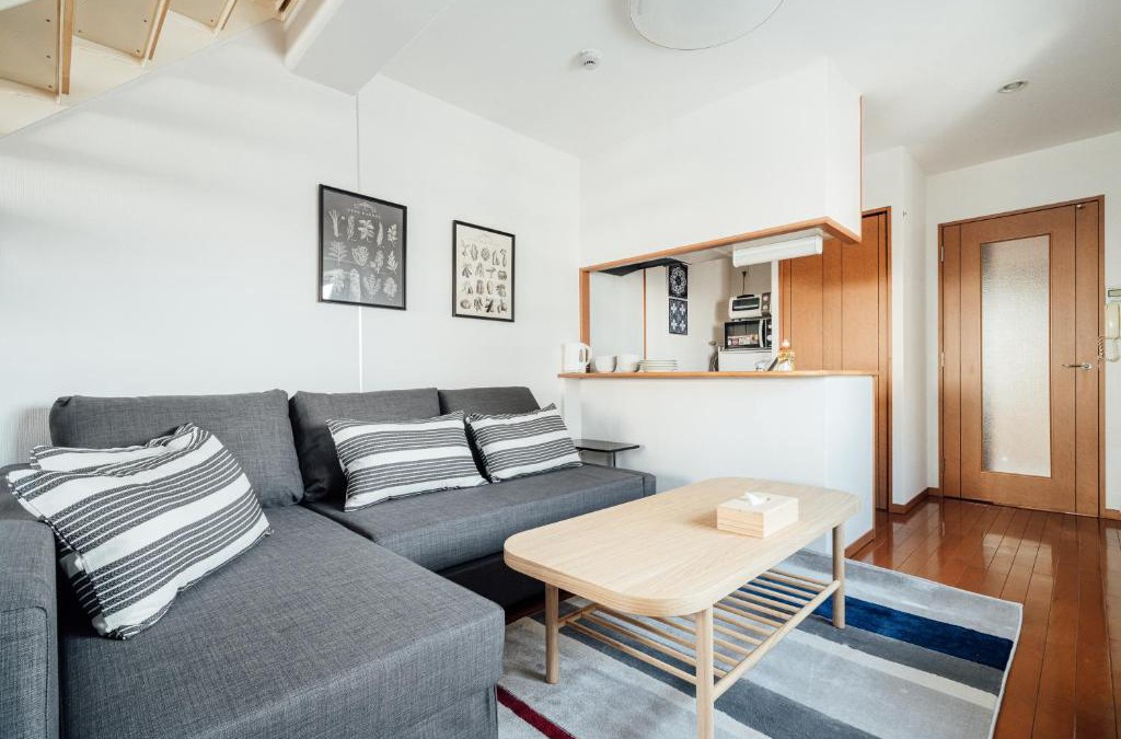 Namba Apartment | I Cube Kozu Apartment