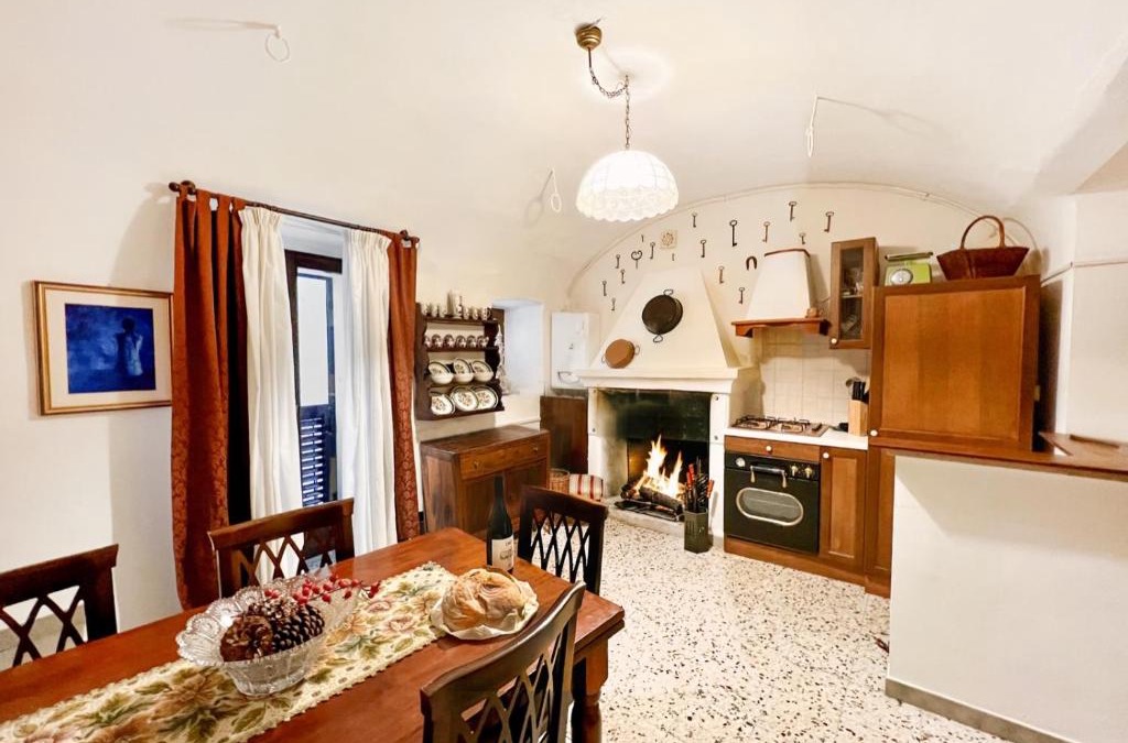 Pacentro Apartment | I Due Gradoni Stone House
