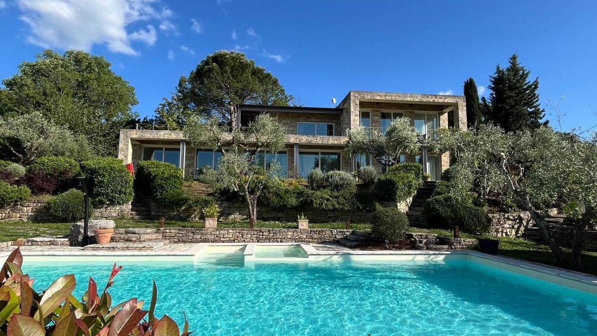 Acqua Loreto Villa | I escape to Umbria, The House of Artists
