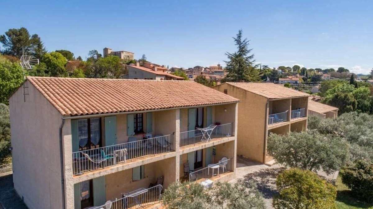 Greoux-les-Bains Apartment | (I) flat with one bed room