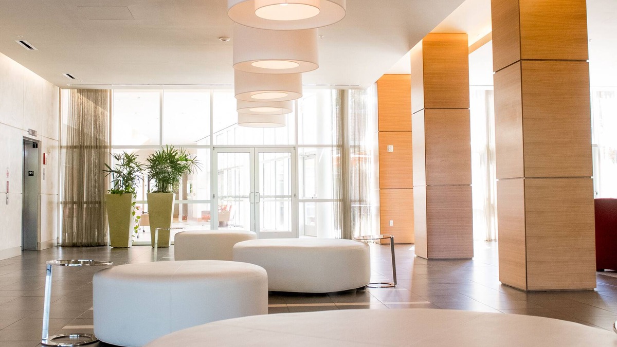 Champaign Hotel | I Hotel And Illinois Conference Center