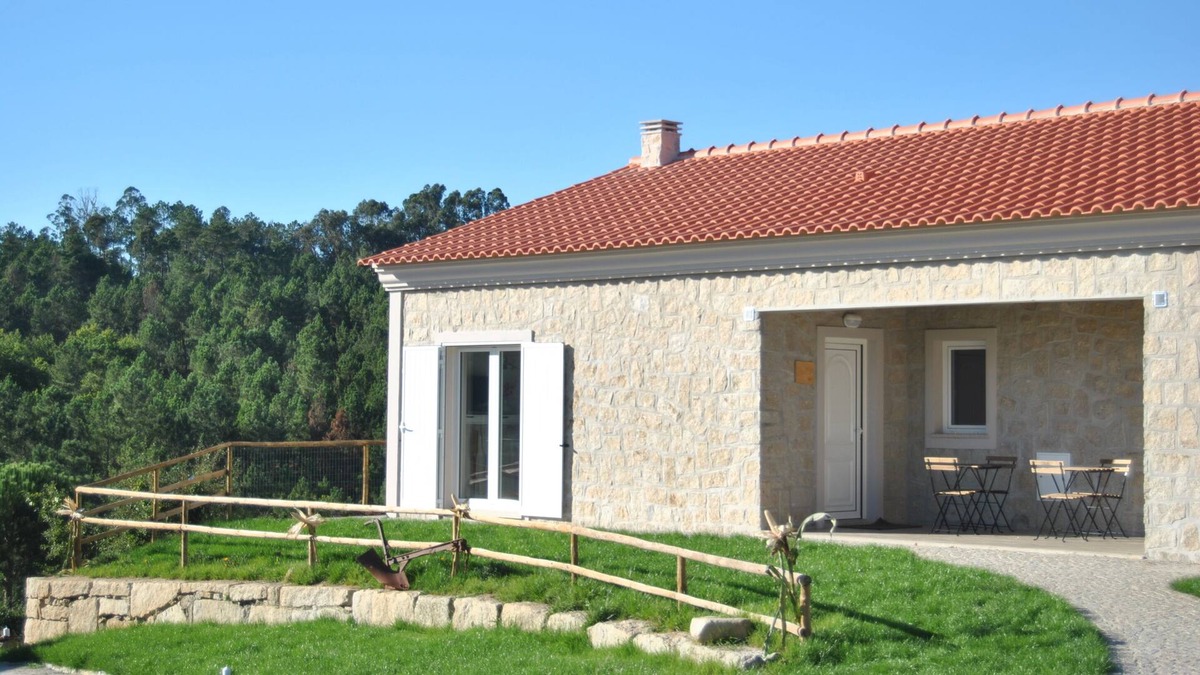 Carregal do Sal Ski Chalet | I Love Dão - Oliveira House