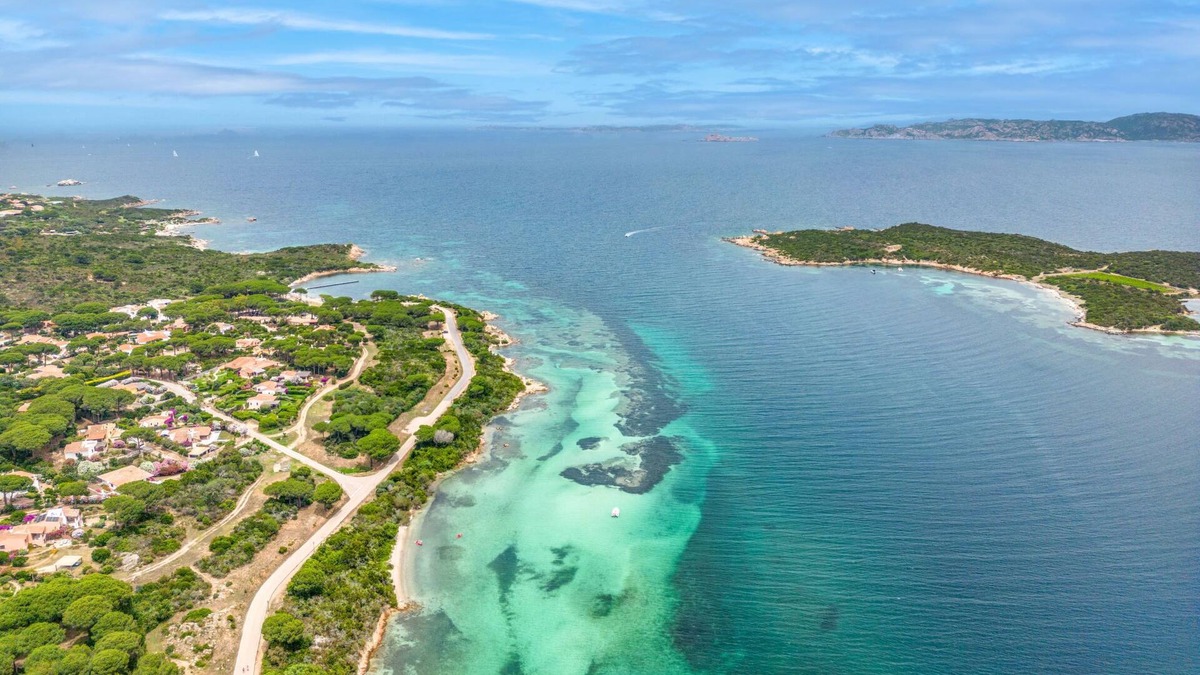 Porto Pozzo Apartment | I Mirti di Porto Pozzo (PPZ122) by Interhome