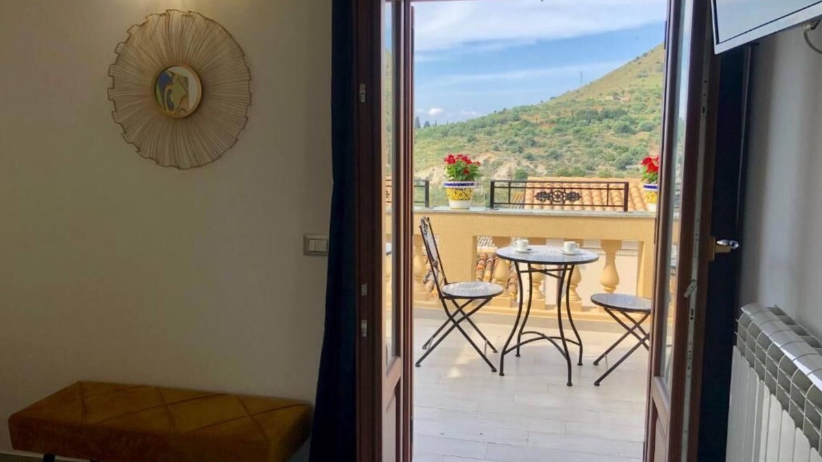 Lascari House | I Mori Holiday Rooms