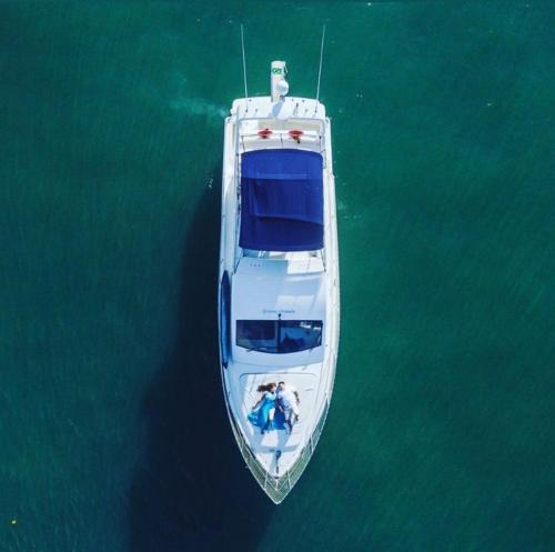Centro Comercial Boat Rental | Iate de luxo Intermarine 44 pés