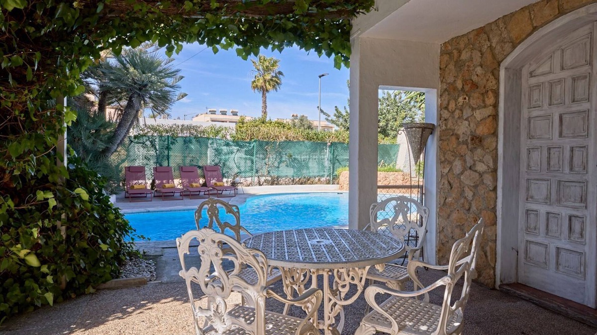 Playa d'en Bossa Villa | Ibicenco Beach Villa