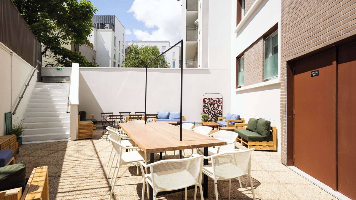 Plateau - Mont-Valerien Hotel | ibis budget Nanterre La Défense